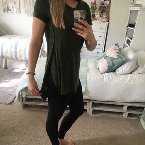 Long green “everyday T-shirt,” with side slits